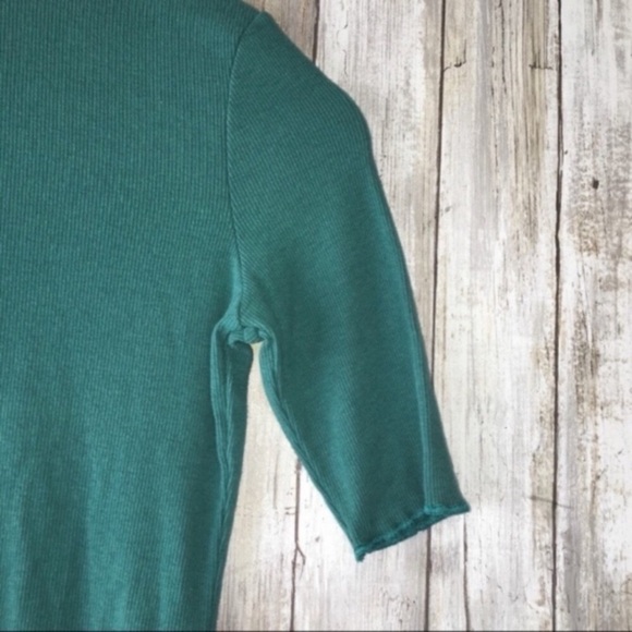 Christian Siriano Green Ribbed Fitted Blouse - Picture 2 of 3